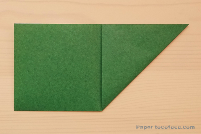 折り紙ポインセチアの折り方1